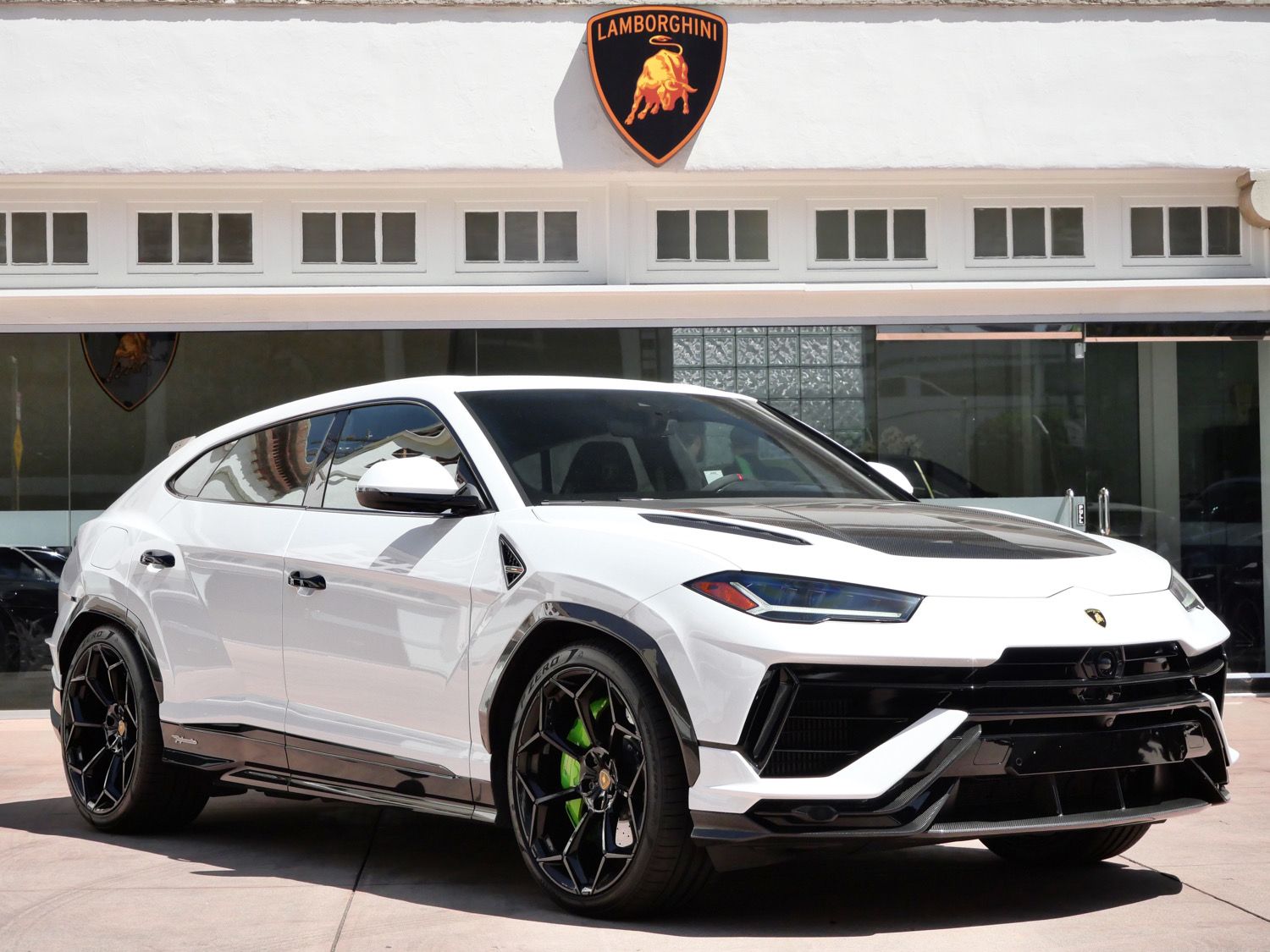  Lamborghini Urus