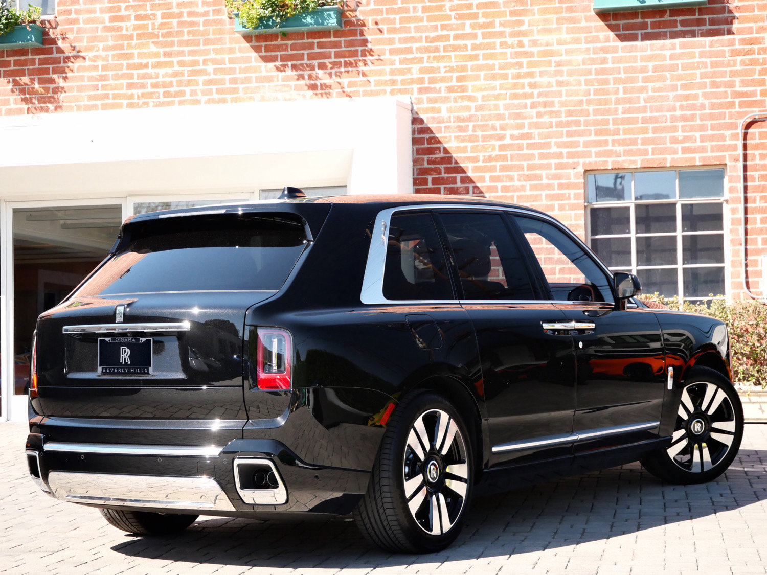New 2027 Rolls-Royce Cullinan SUV