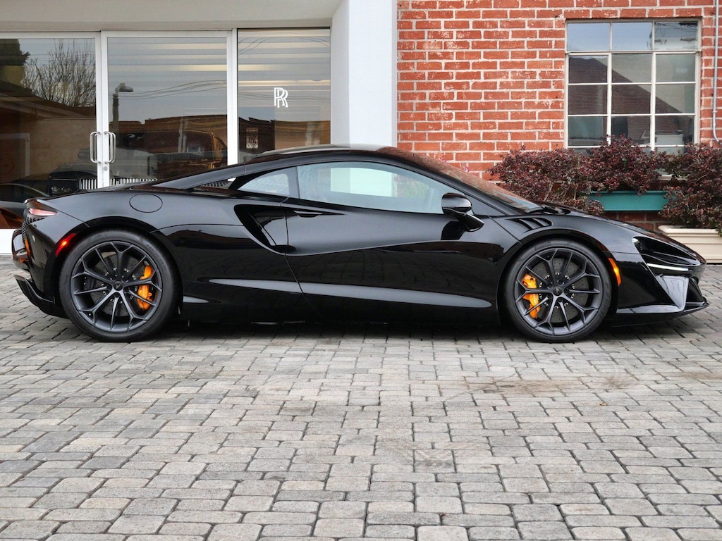 New 2026 McLaren Artura Performance Coupe