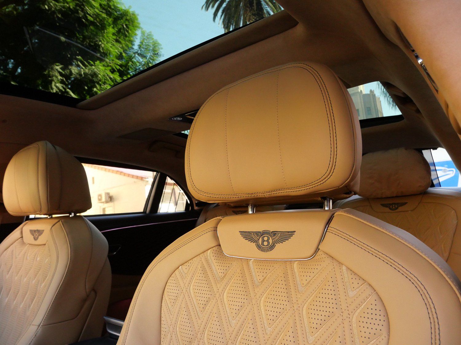 2026 Bentley Flying Spur Azure - Photo 19