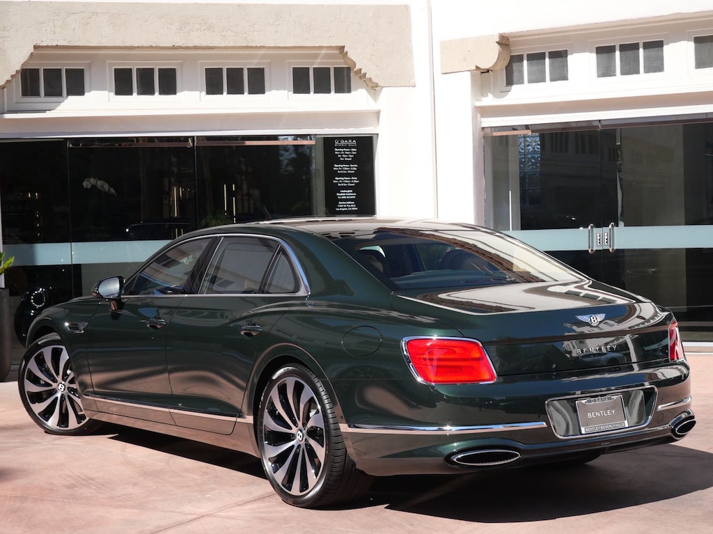 New 2026 Bentley Flying Spur V8 Sedan