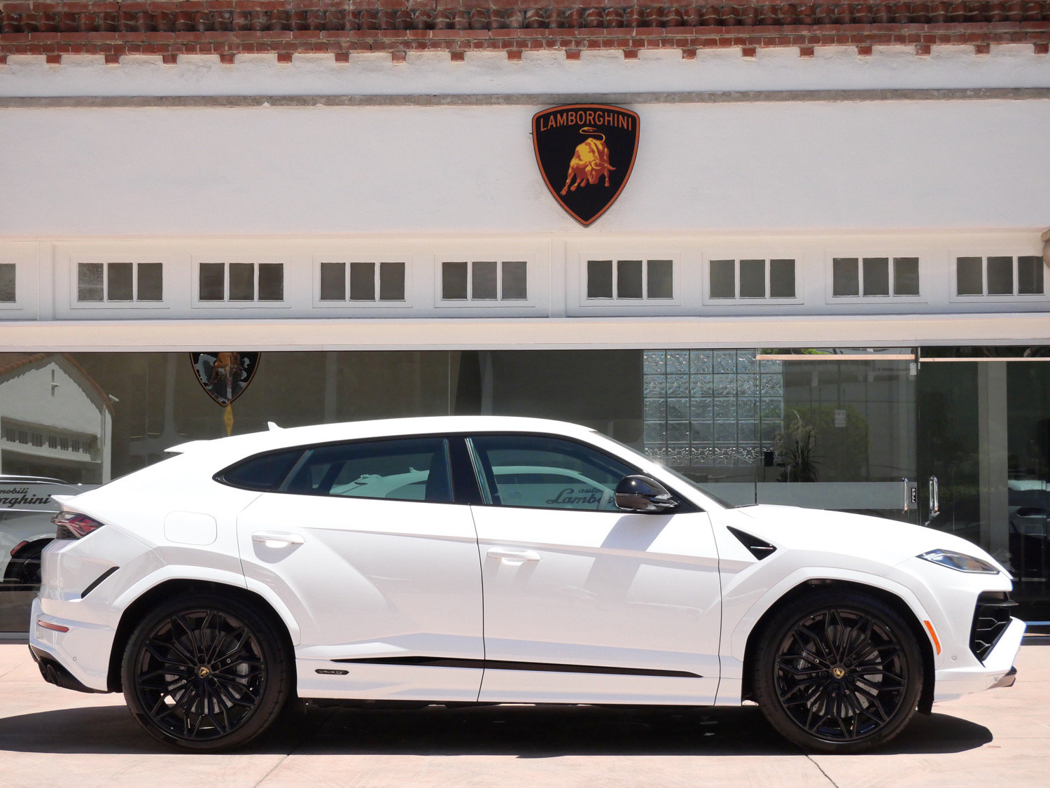New 2026 Lamborghini Urus SE SUV