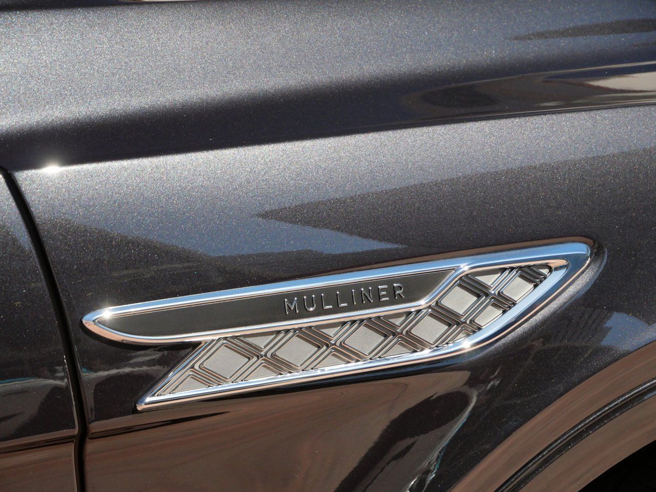 2025 Bentley Bentayga Mulliner - Photo 7