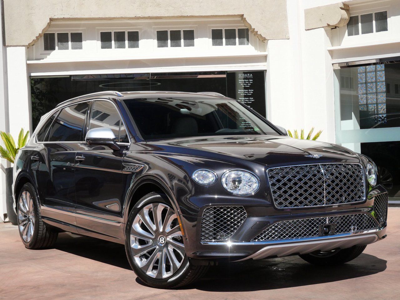 Bentley Bentayga EWB