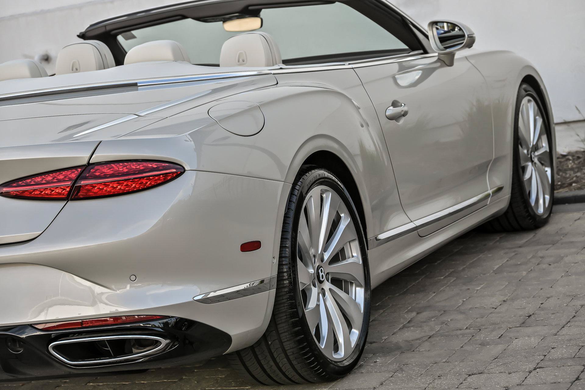 2026 Bentley Continental GTC - Photo 9