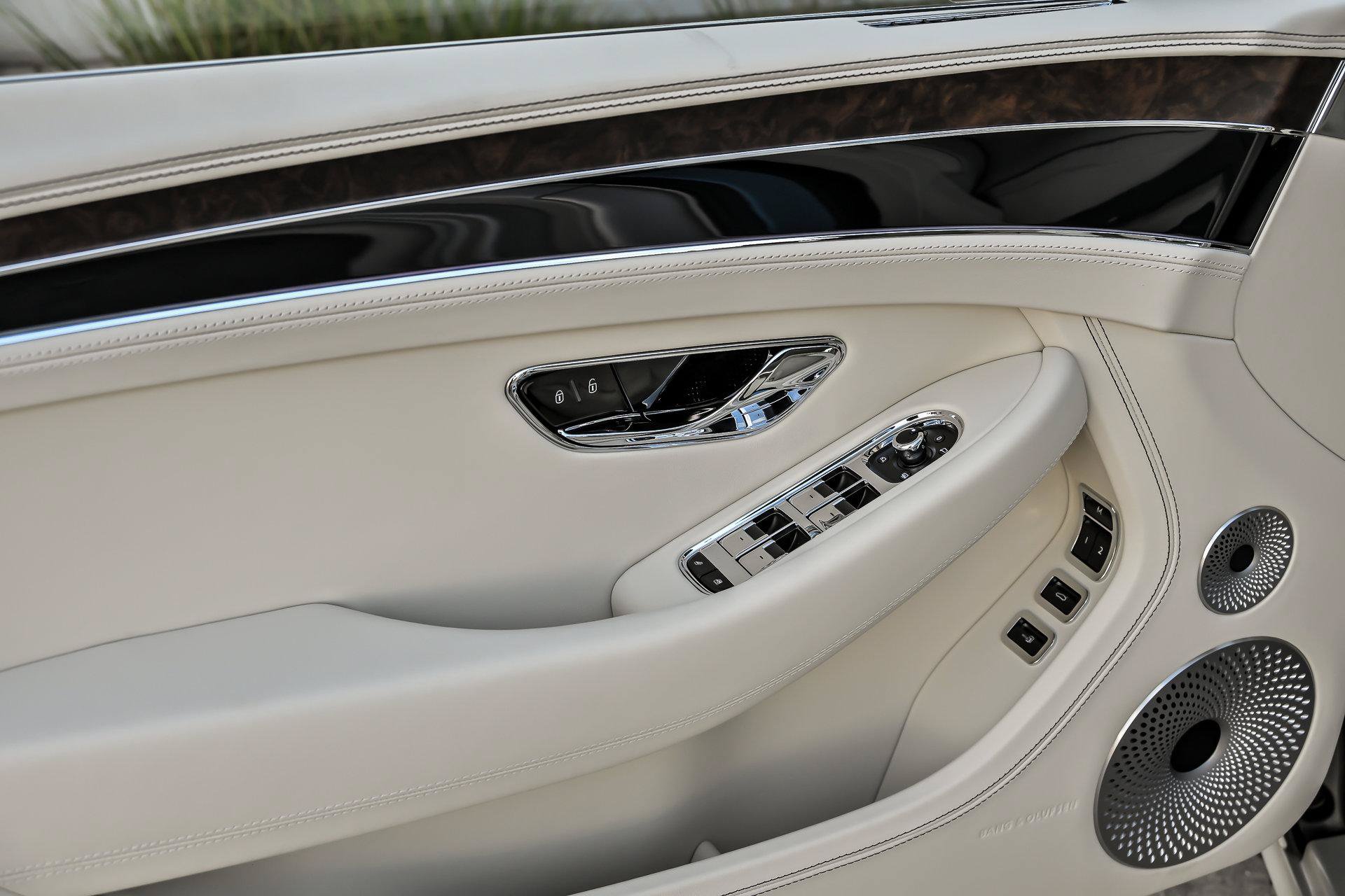 2026 Bentley Continental GTC - Photo 24
