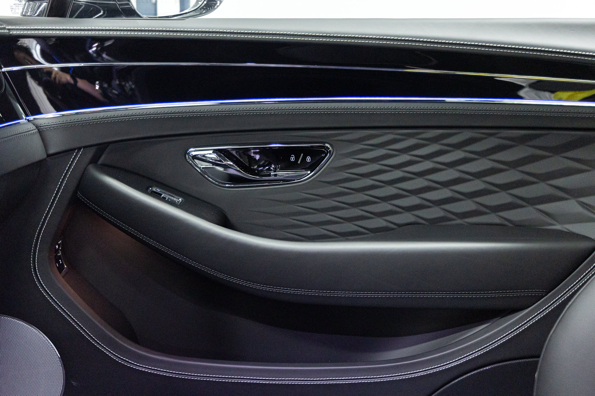 2026 Bentley Continental GT Azure - Photo 29