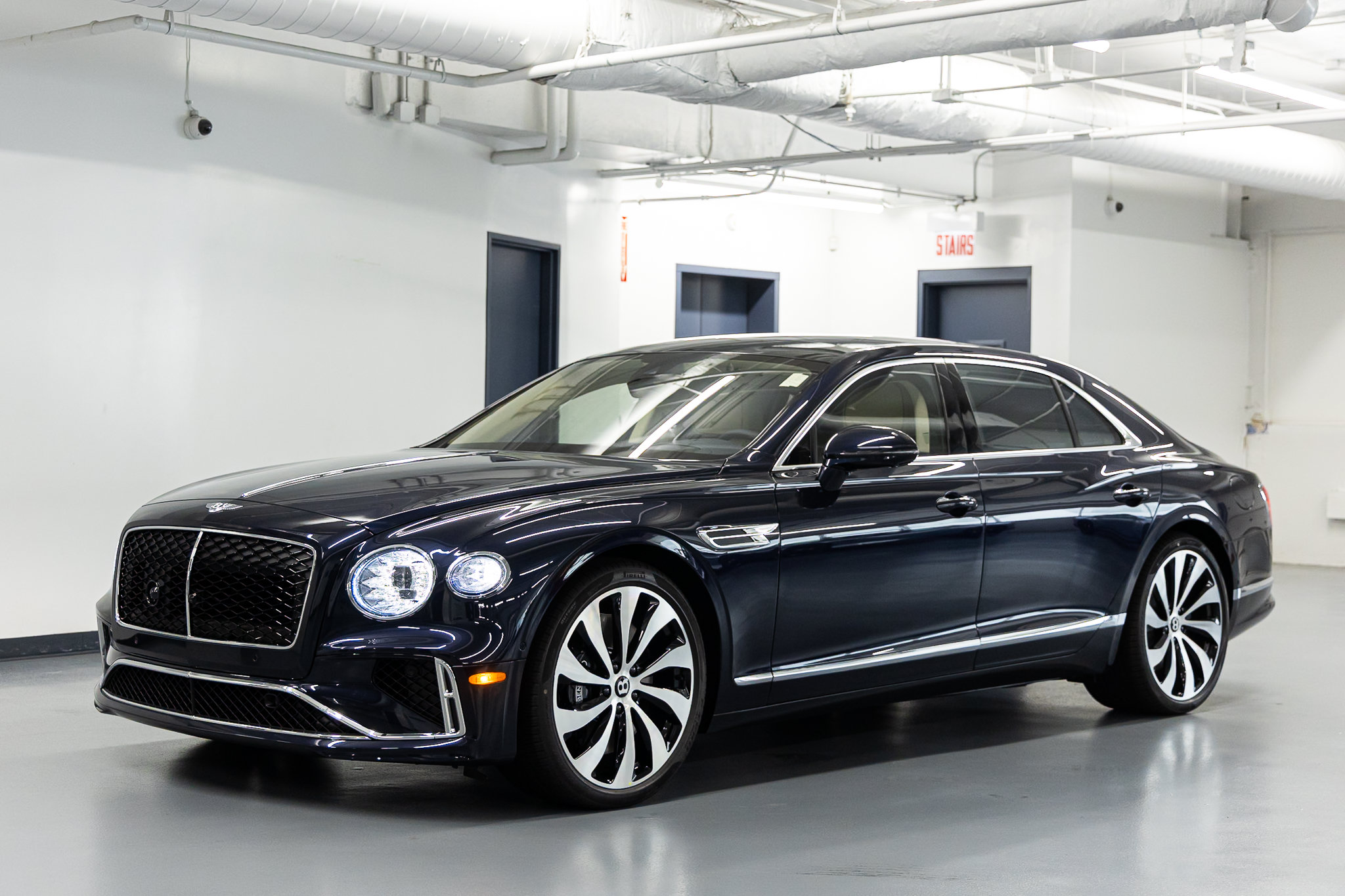 New 2026 Bentley Flying Spur V8 Sedan
