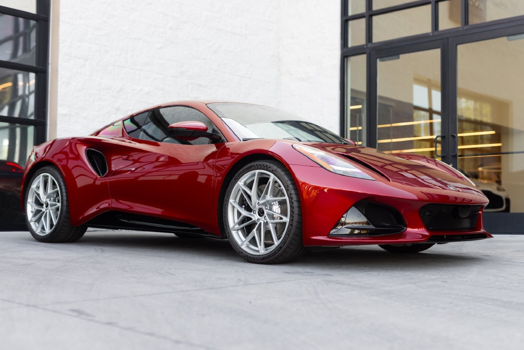 2026 Lotus Emira Turbo SE Racing Line