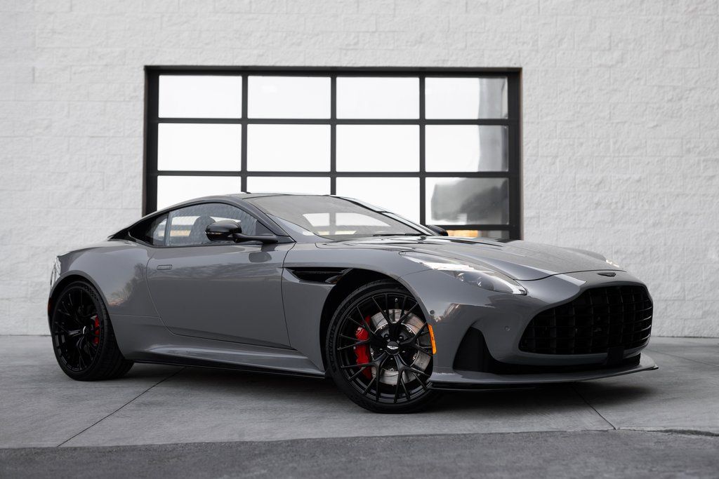 2025 Aston Martin DB12 Base