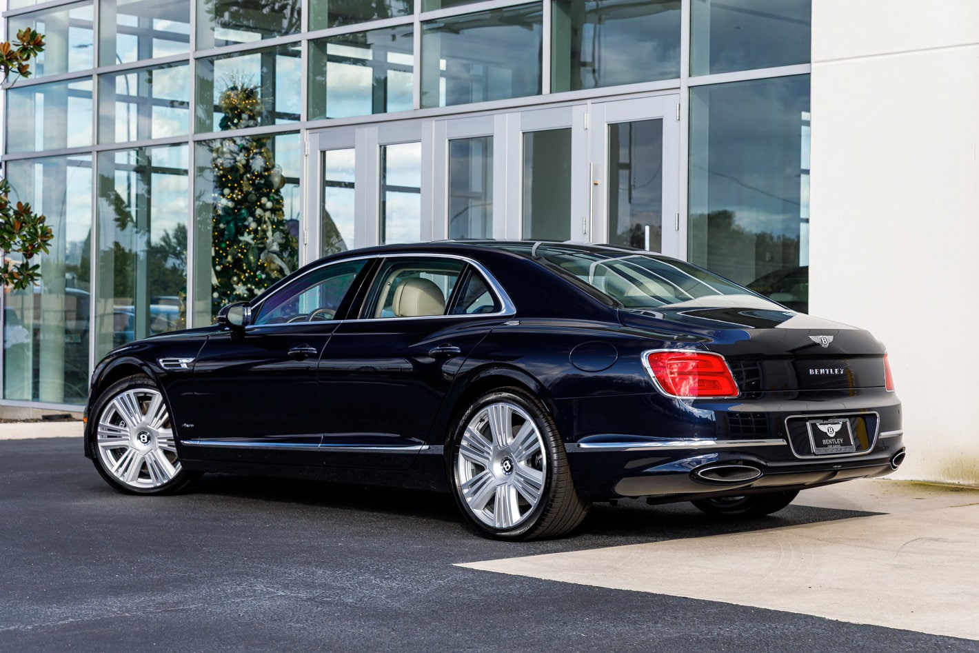 2026 Bentley Flying Spur Azure - Photo 10