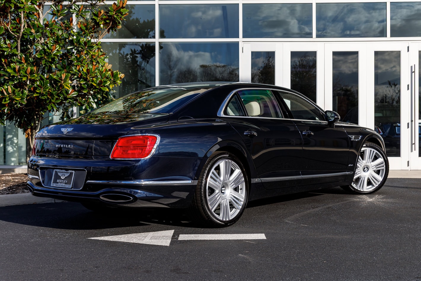 2026 Bentley Flying Spur Azure - Photo 13