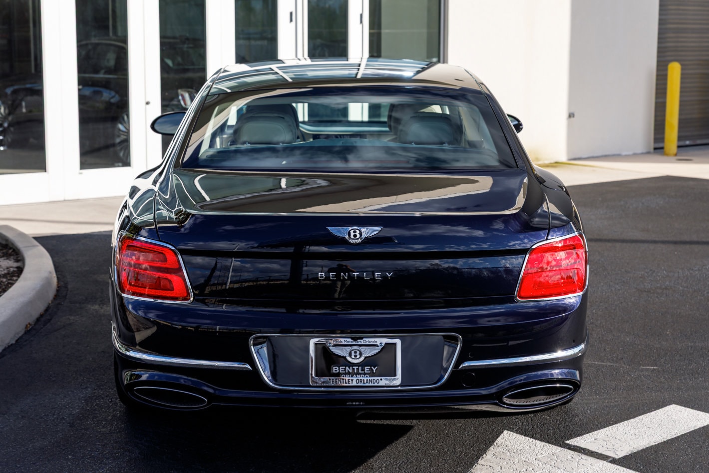 2026 Bentley Flying Spur Azure - Photo 11