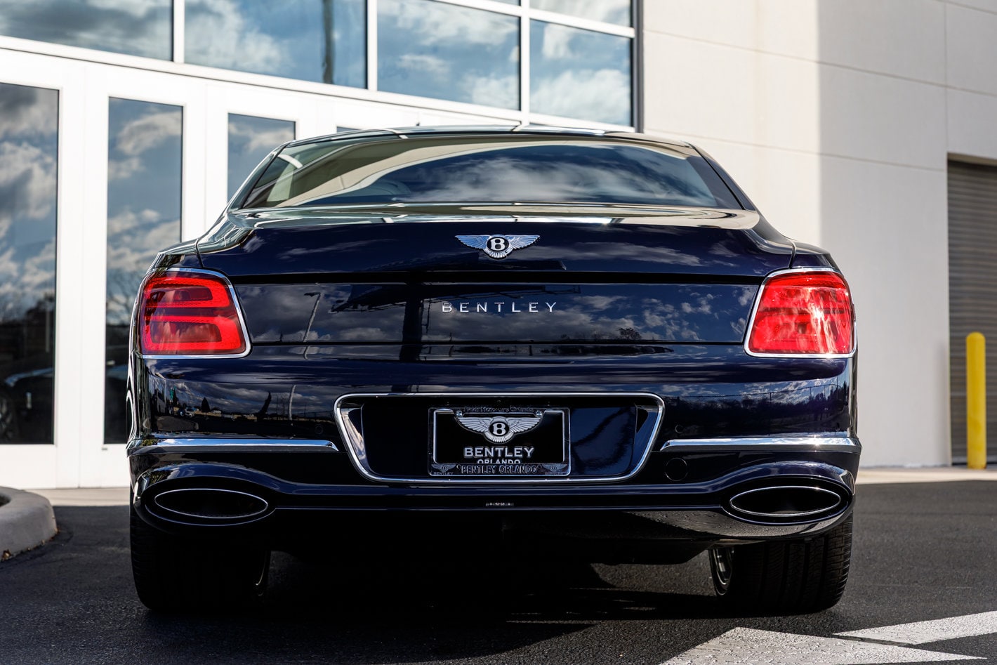 2026 Bentley Flying Spur Azure - Photo 12