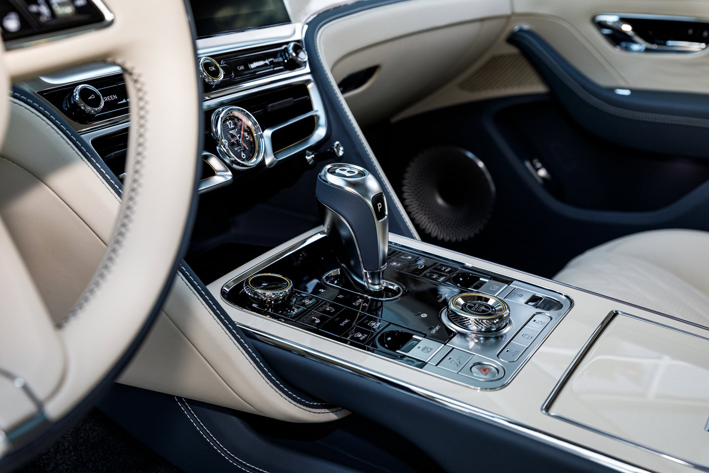 2026 Bentley Flying Spur Azure - Photo 28