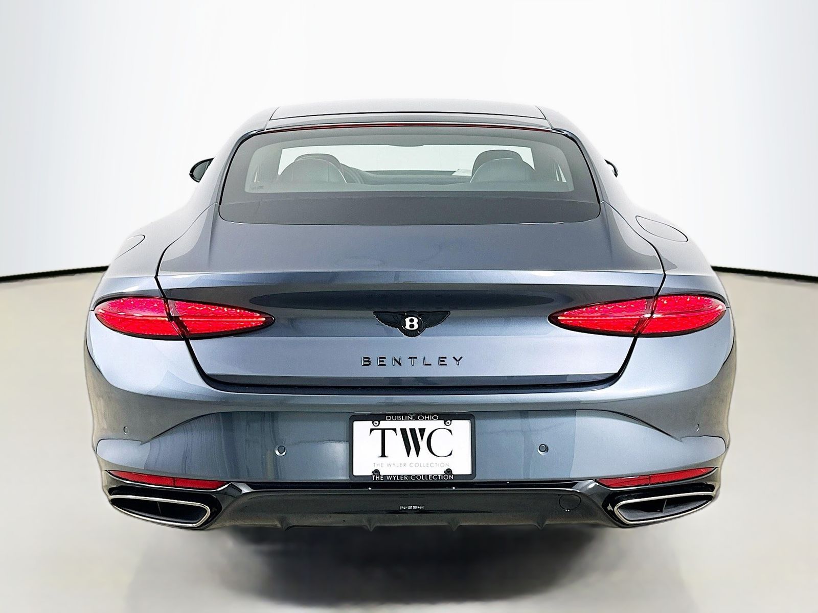 2025 Bentley Continental GT Black Edition - Photo 10