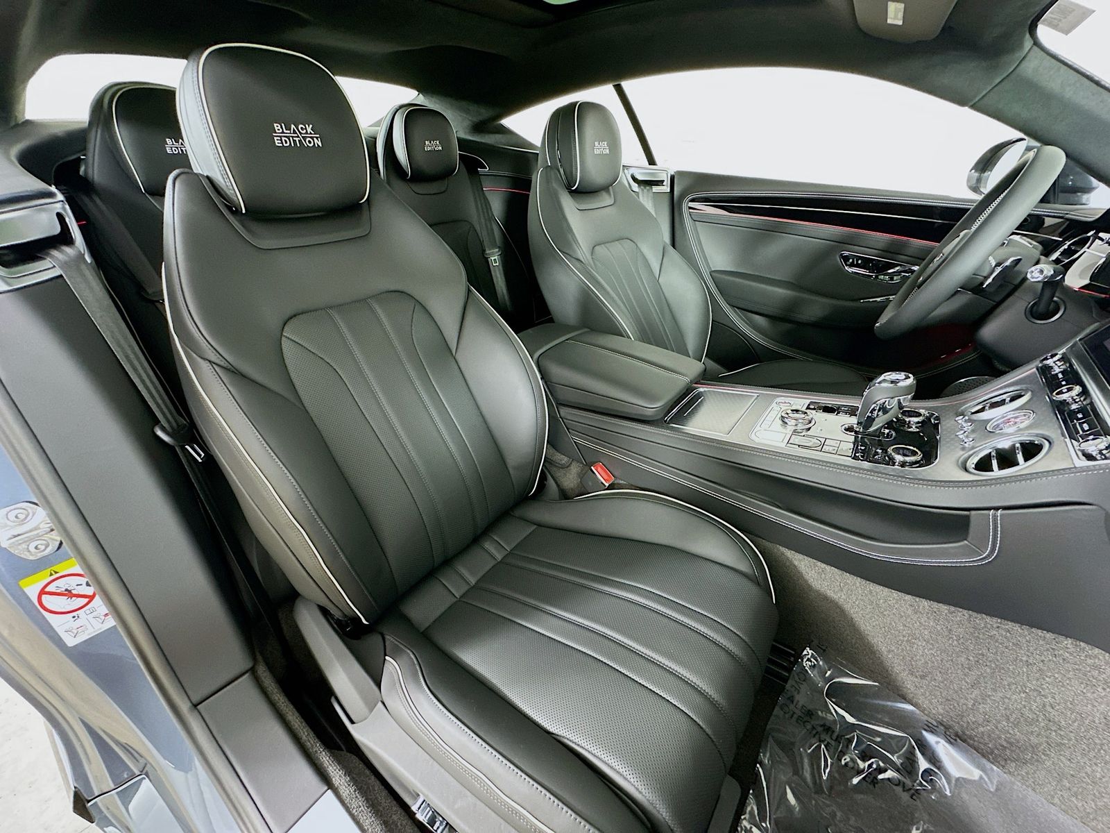 2025 Bentley Continental GT Black Edition - Photo 47
