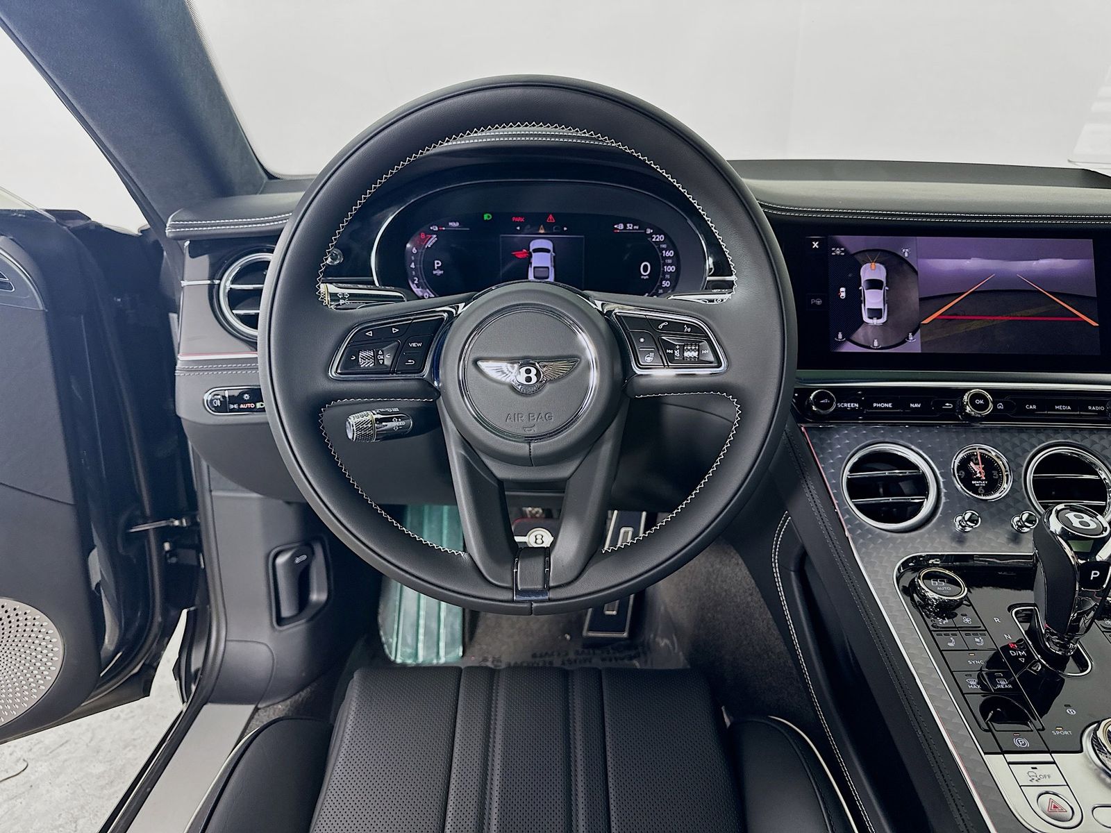 2025 Bentley Continental GT Black Edition - Photo 17