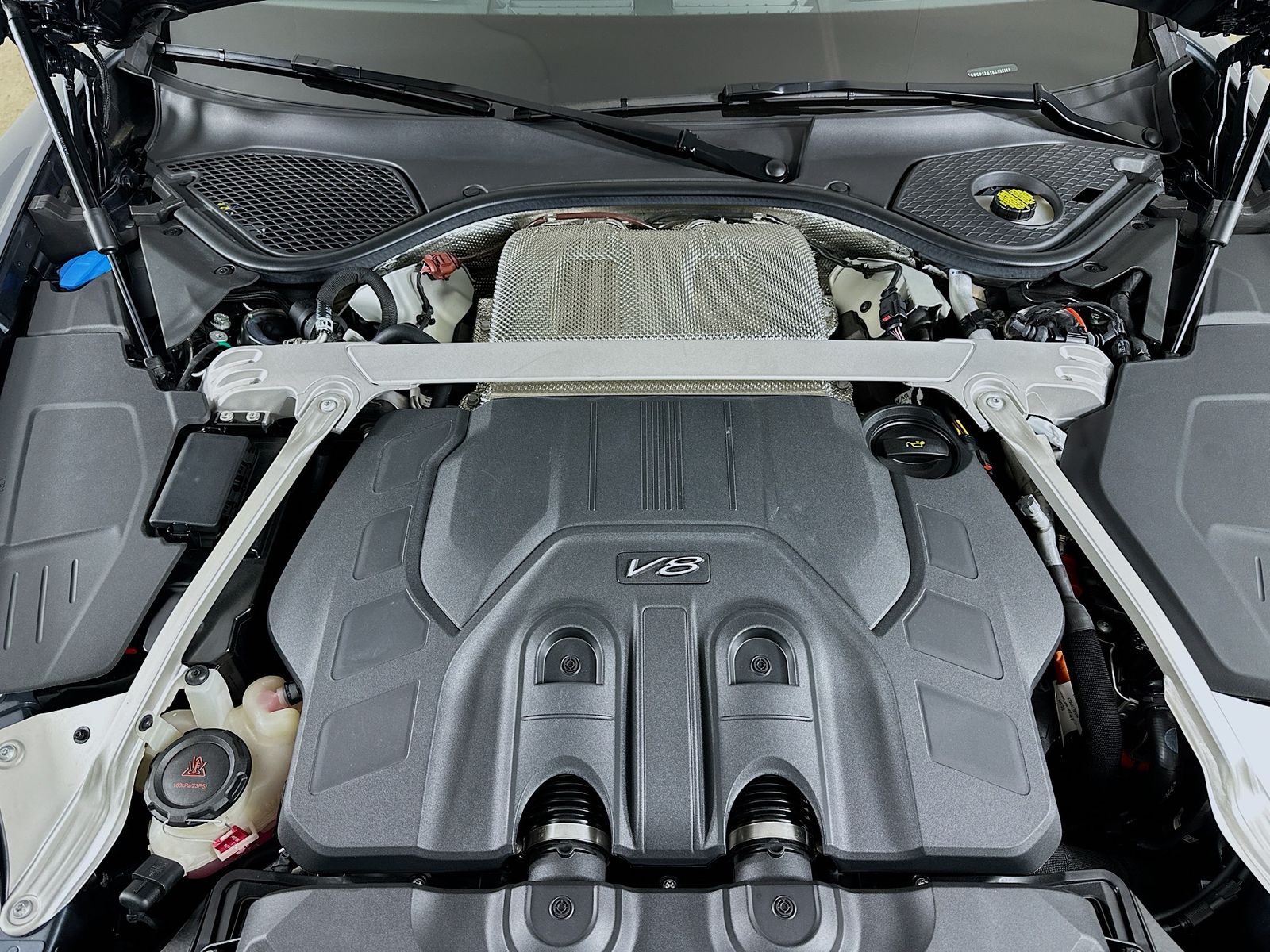 2025 Bentley Continental GT Black Edition - Photo 16