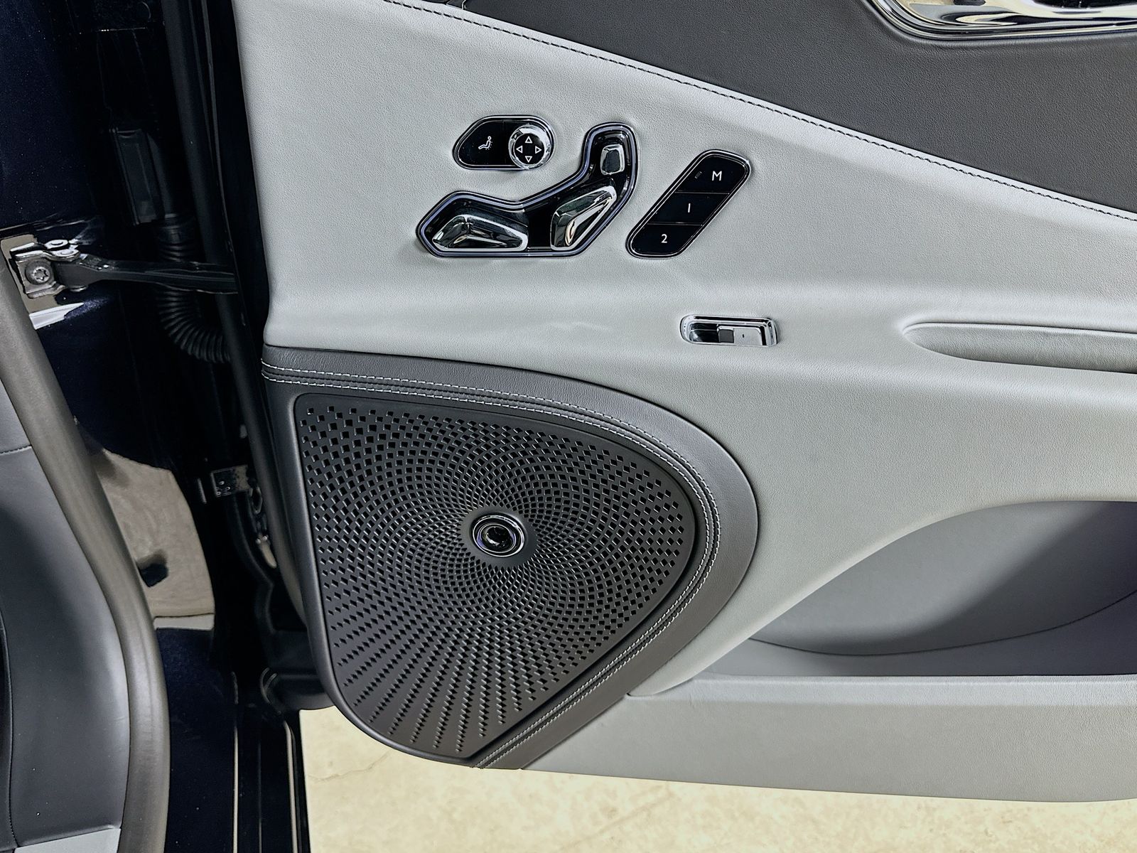 2026 Bentley Flying Spur Azure - Photo 47