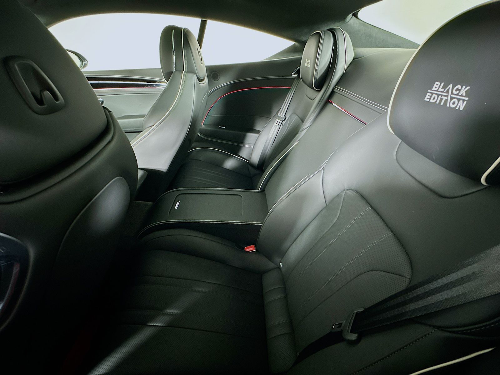 2025 Bentley Continental GT Black Edition - Photo 40