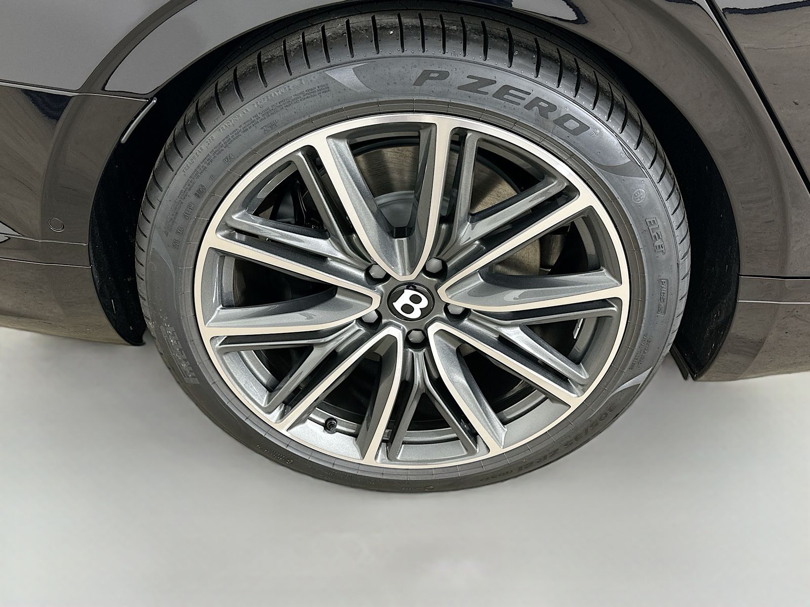 2026 Bentley Flying Spur Azure - Photo 54
