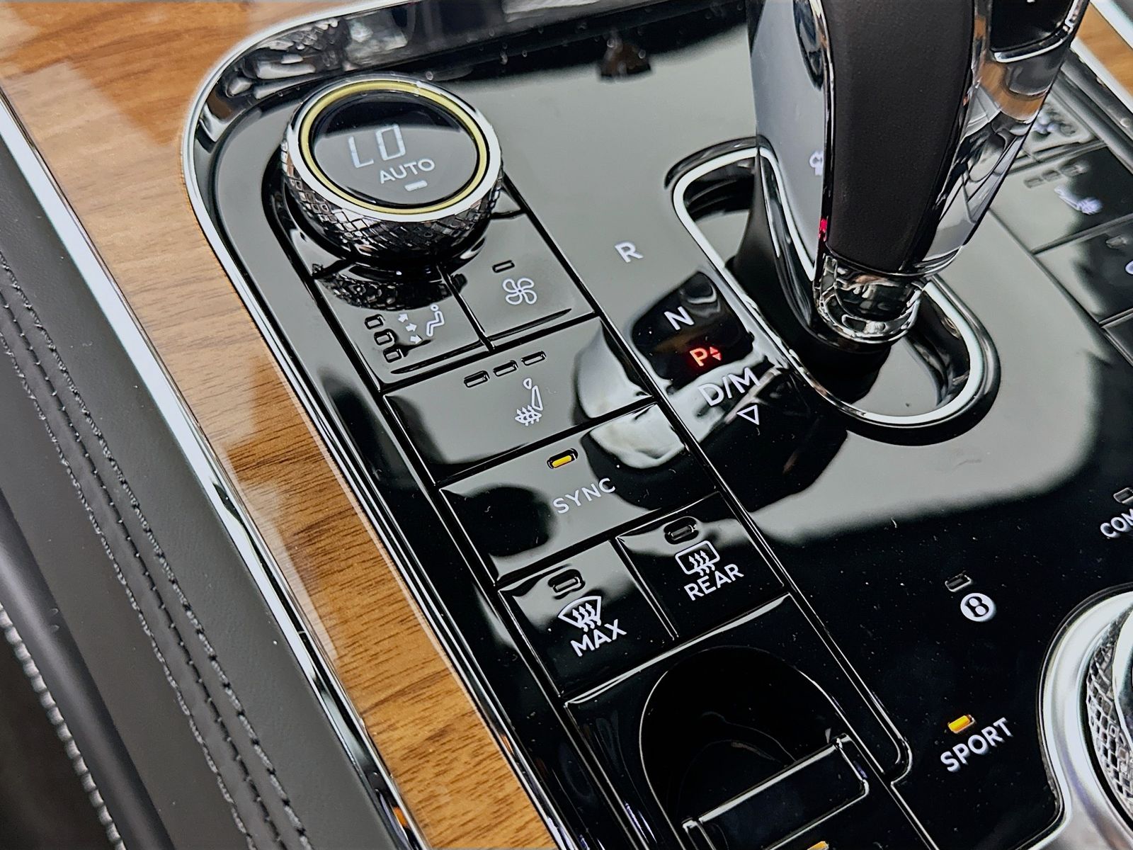 2026 Bentley Continental GT Base - Photo 28