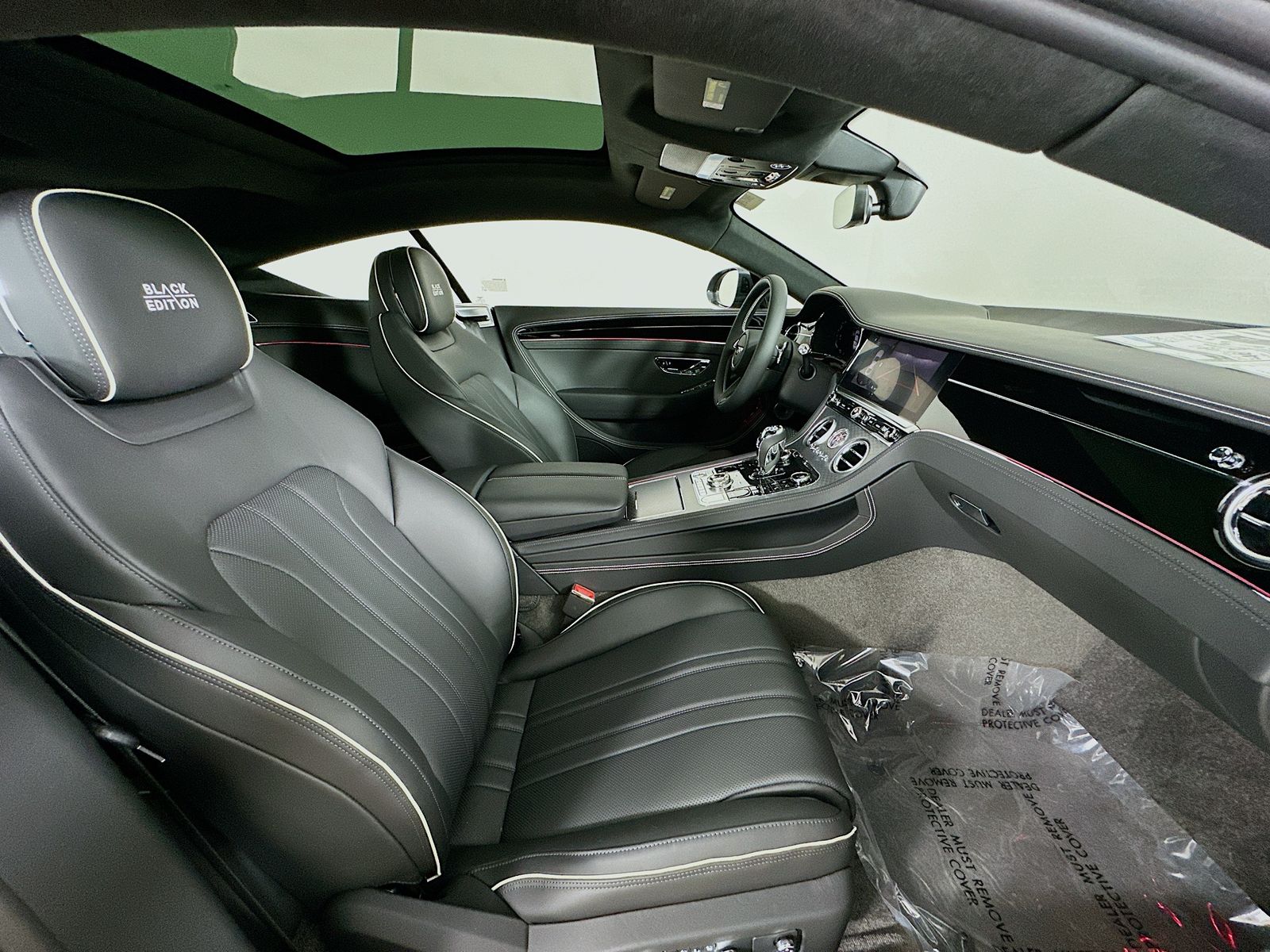 2025 Bentley Continental GT Black Edition - Photo 46
