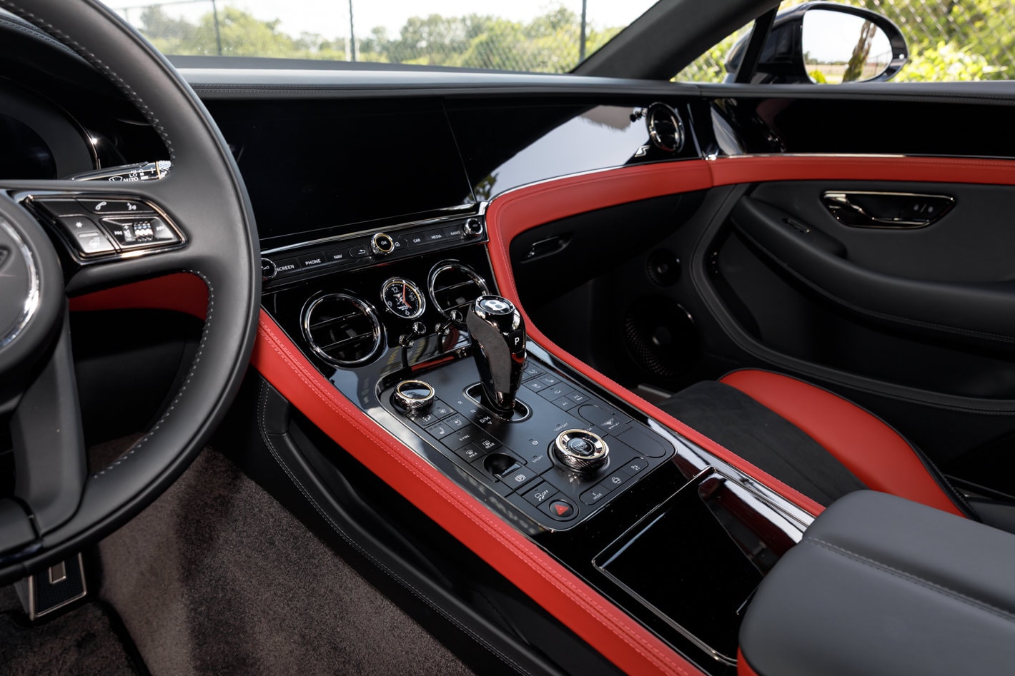 2026 Bentley Continental GT - Photo 30