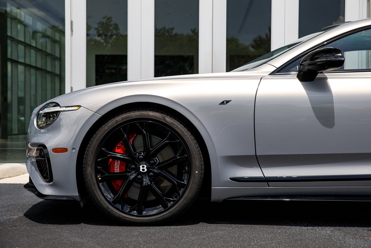 2026 Bentley Continental GT - Photo 8