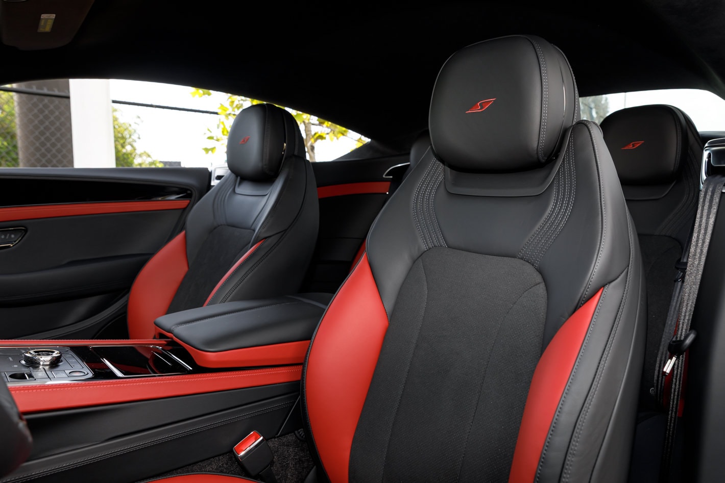 2026 Bentley Continental GT - Photo 29