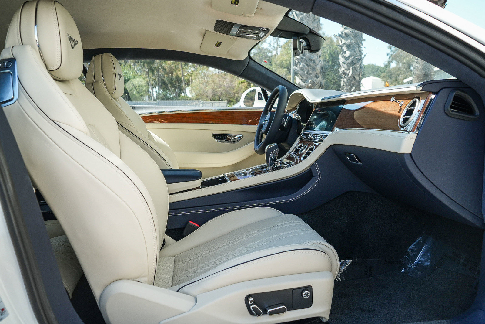 2026 Bentley Continental GT - Photo 17