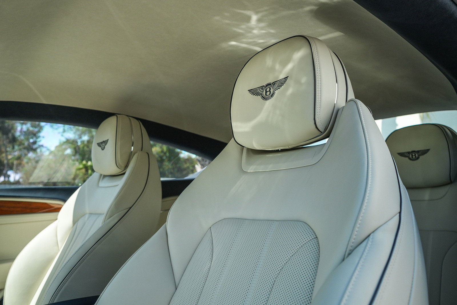 2026 Bentley Continental GT - Photo 26