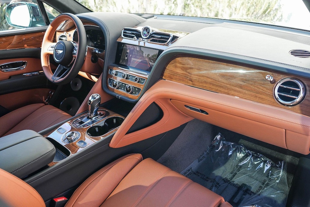 New 2027 Bentley Bentayga V8