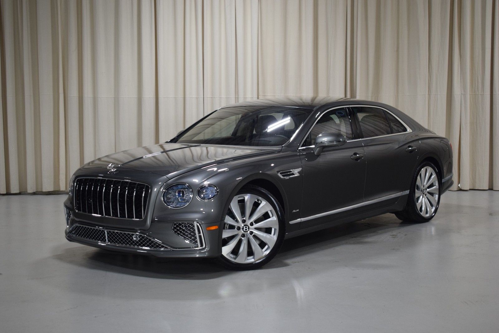 2026 Bentley Flying Spur V8 Sedan