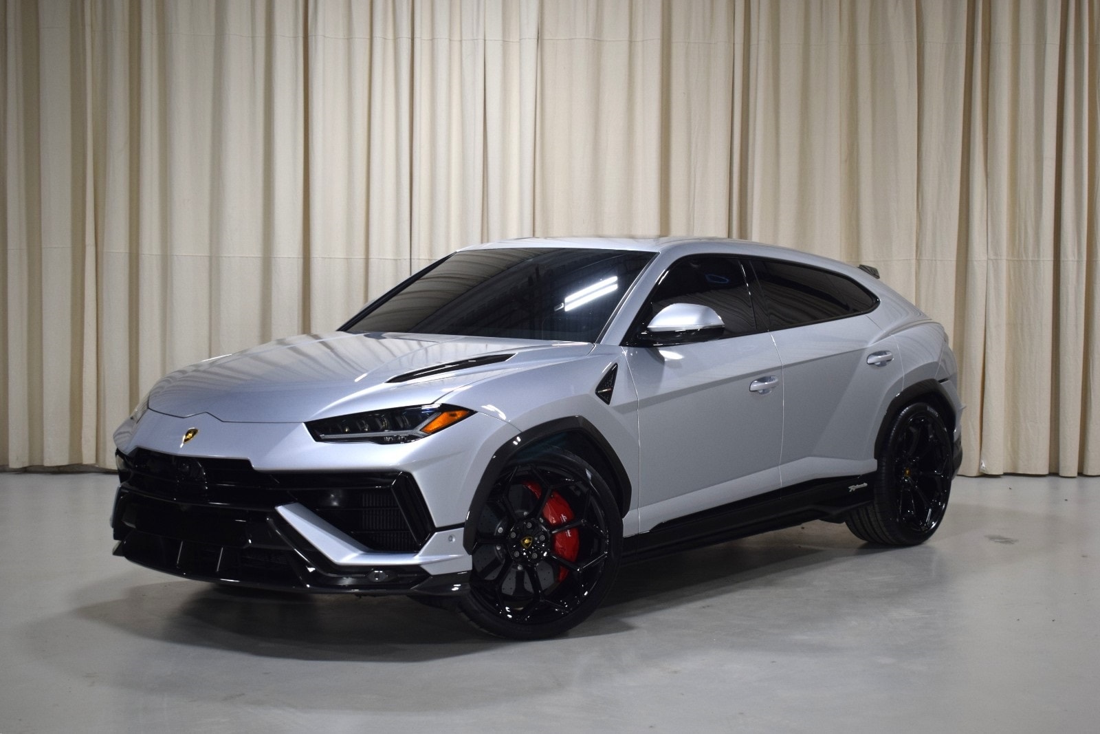 2024 Lamborghini Urus Performante