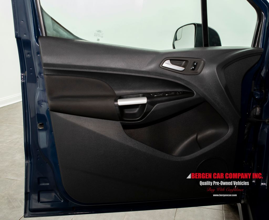 2017 Ford Transit Connect XLT - Photo 11