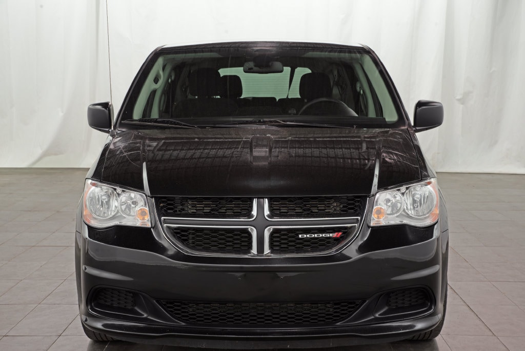 Used 2018 Dodge Grand Caravan SE Minivan/Van