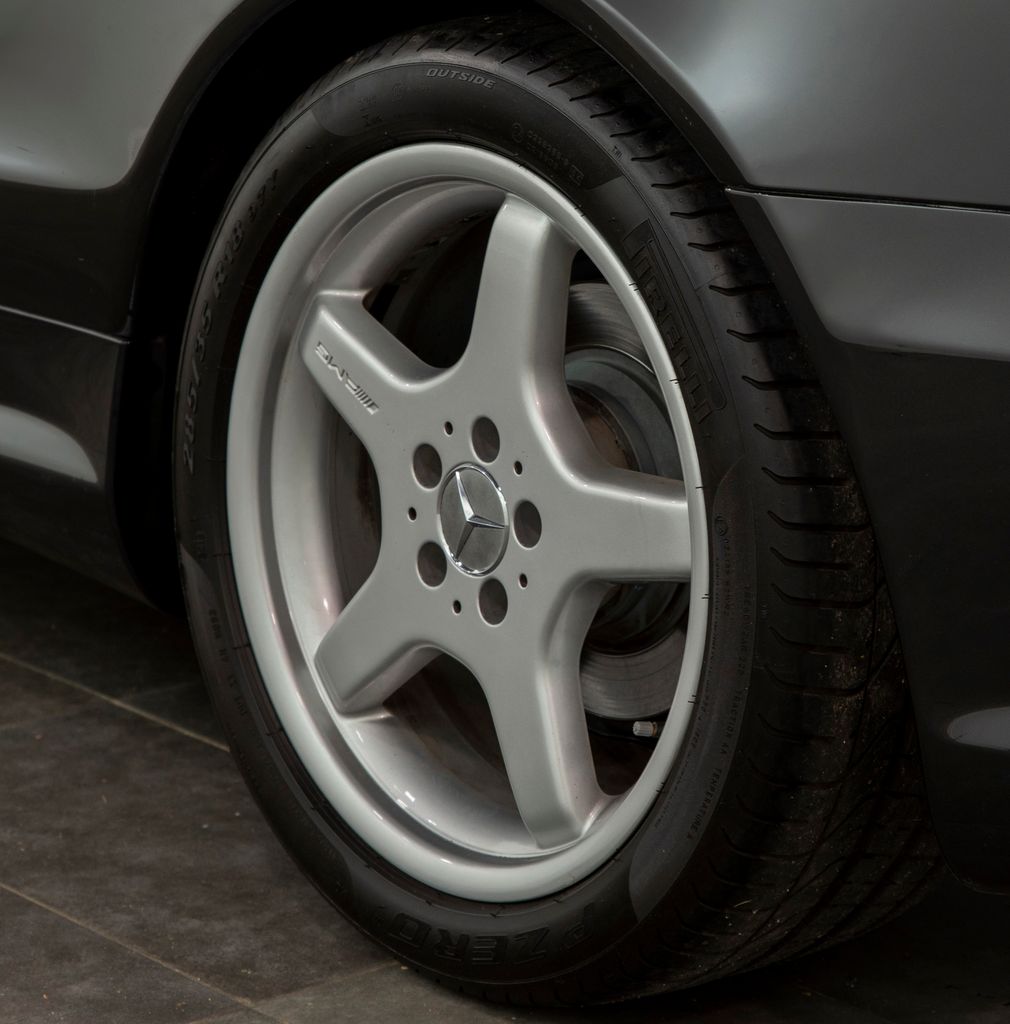 2003 Mercedes-Benz SL-Class SL500 - Photo 9