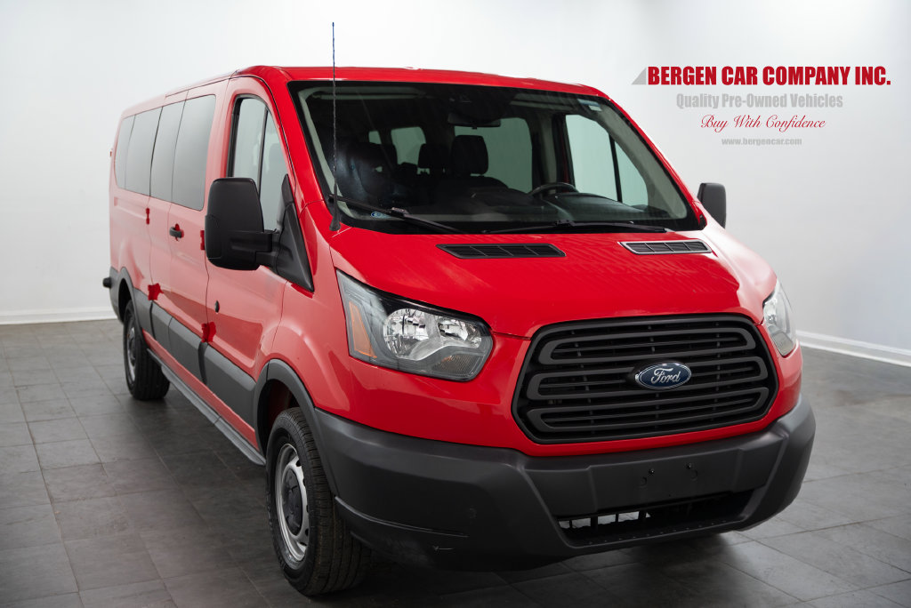  Ford Transit-350