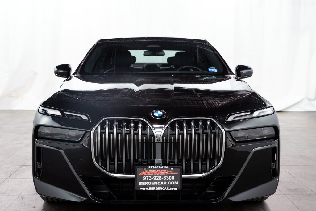 Used 2025 BMW 7 Series 740i Sedan