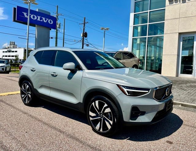 2024 Volvo XC40