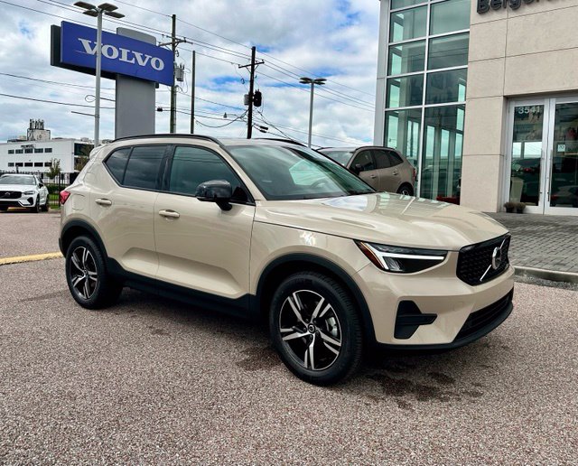2026 Volvo XC40