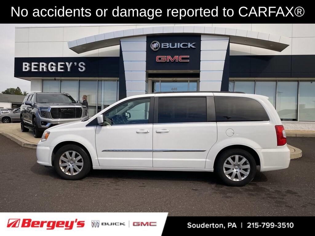 Used 2016 Chrysler Town & Country Touring
