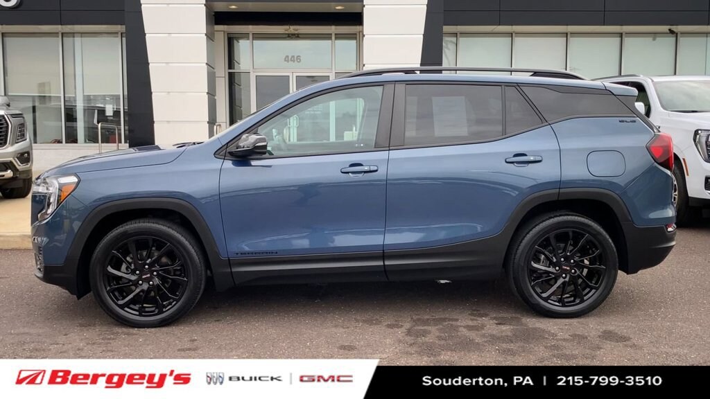 Used 2024 GMC Terrain SLE SUV
