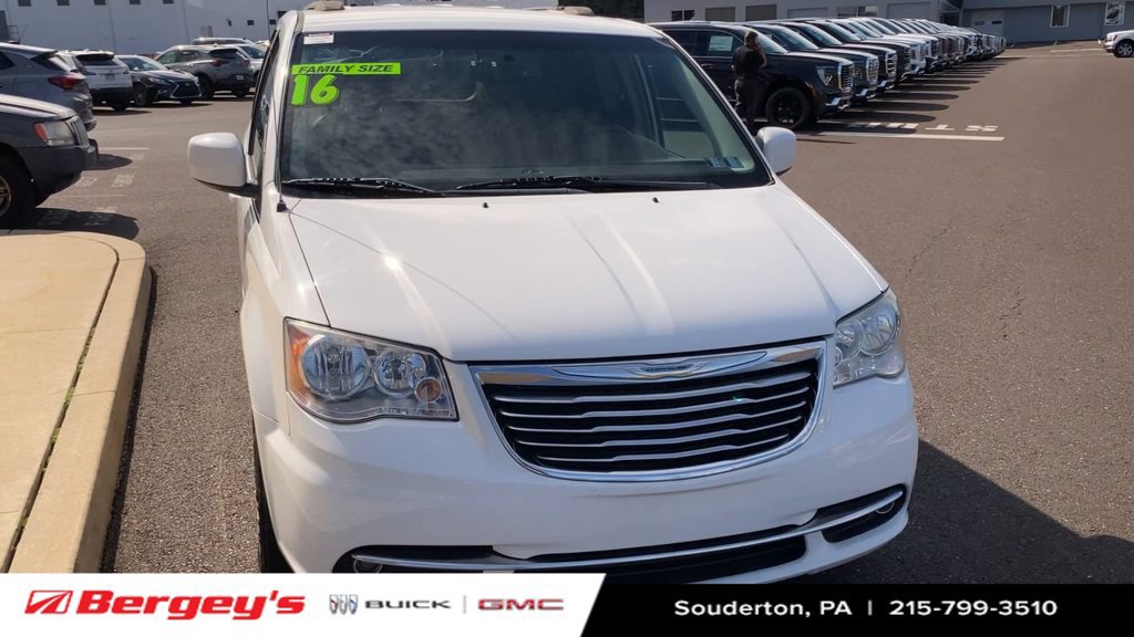 Used 2016 Chrysler Town & Country Touring