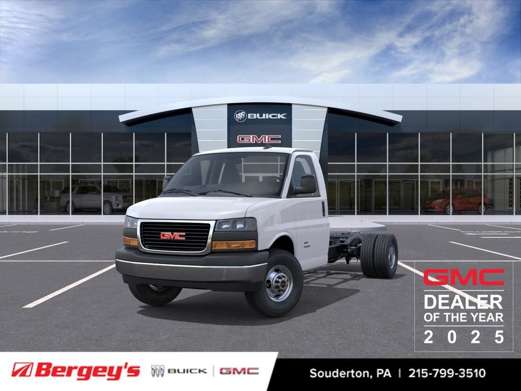2025 GMC Savana Cutaway