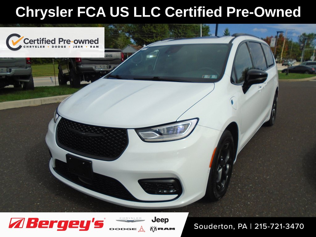 2024 Chrysler Pacifica PHEV Select