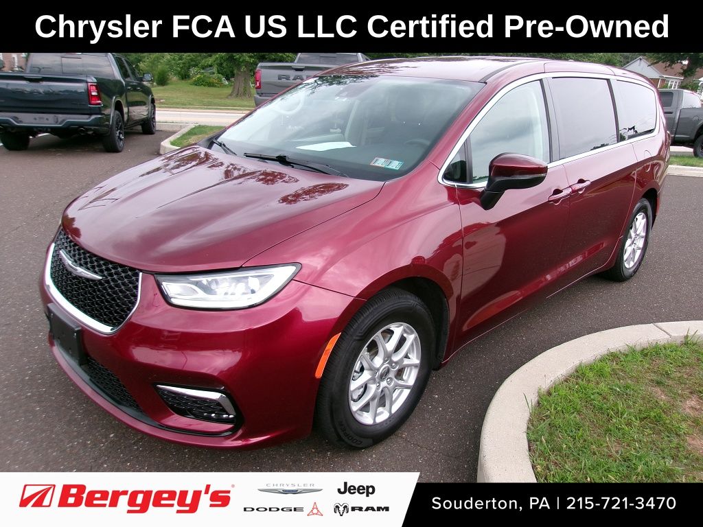 2023 Chrysler Pacifica Touring L