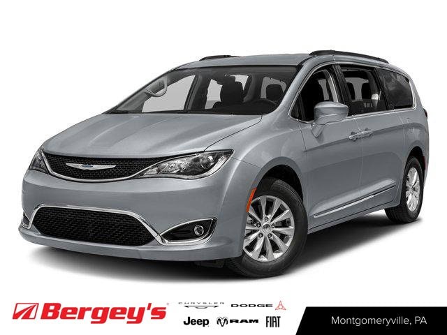 2017 Chrysler Pacifica Touring-L Plus